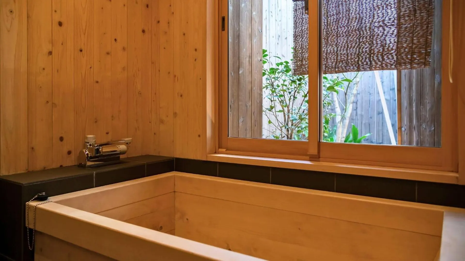 Villa 染 Sen 七条壬生 Shichijo-Mibu à Kyoto 0*,  Japon