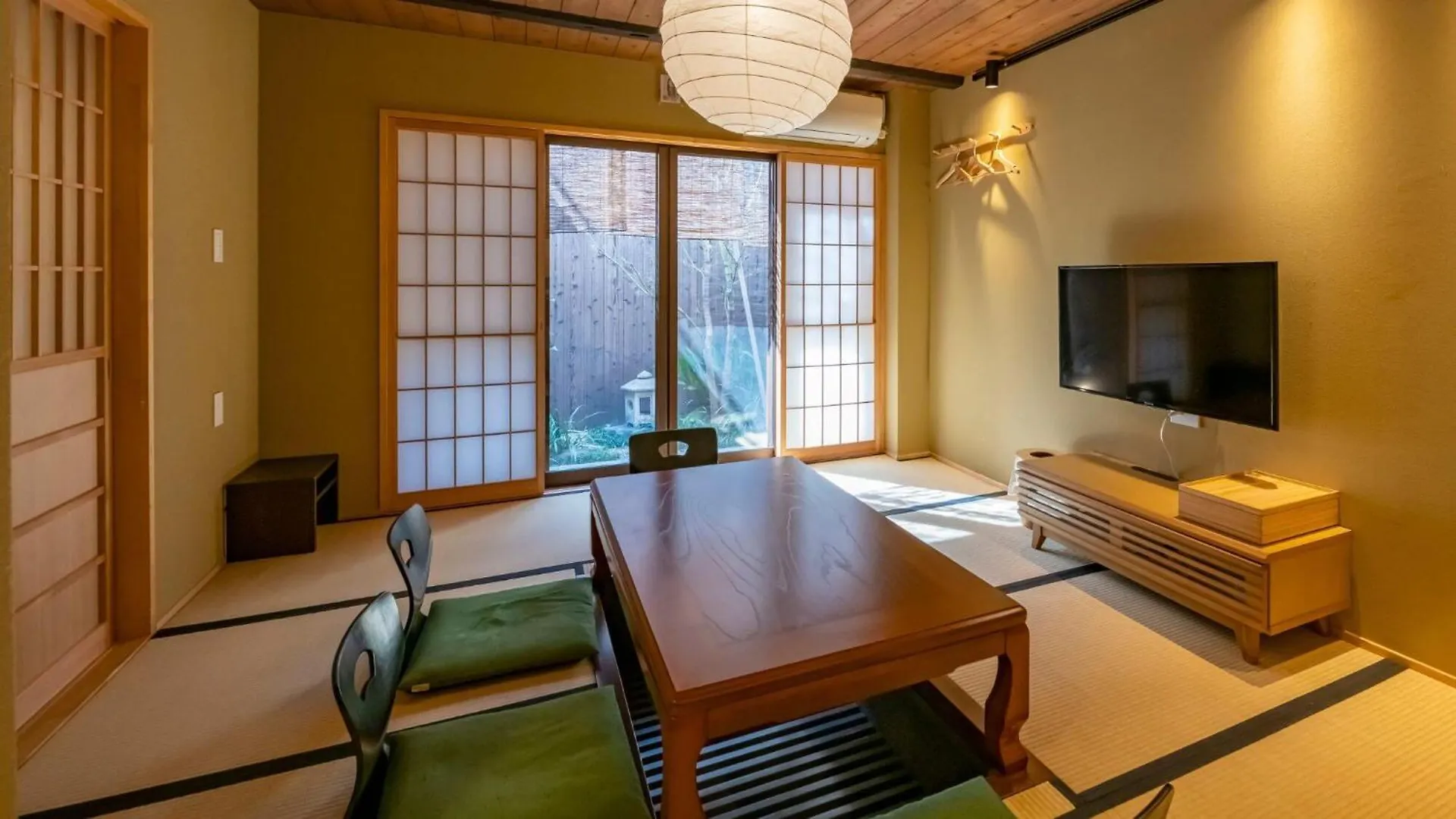 染 Sen 七条壬生 Shichijo-Mibu Villa Kyoto Japan